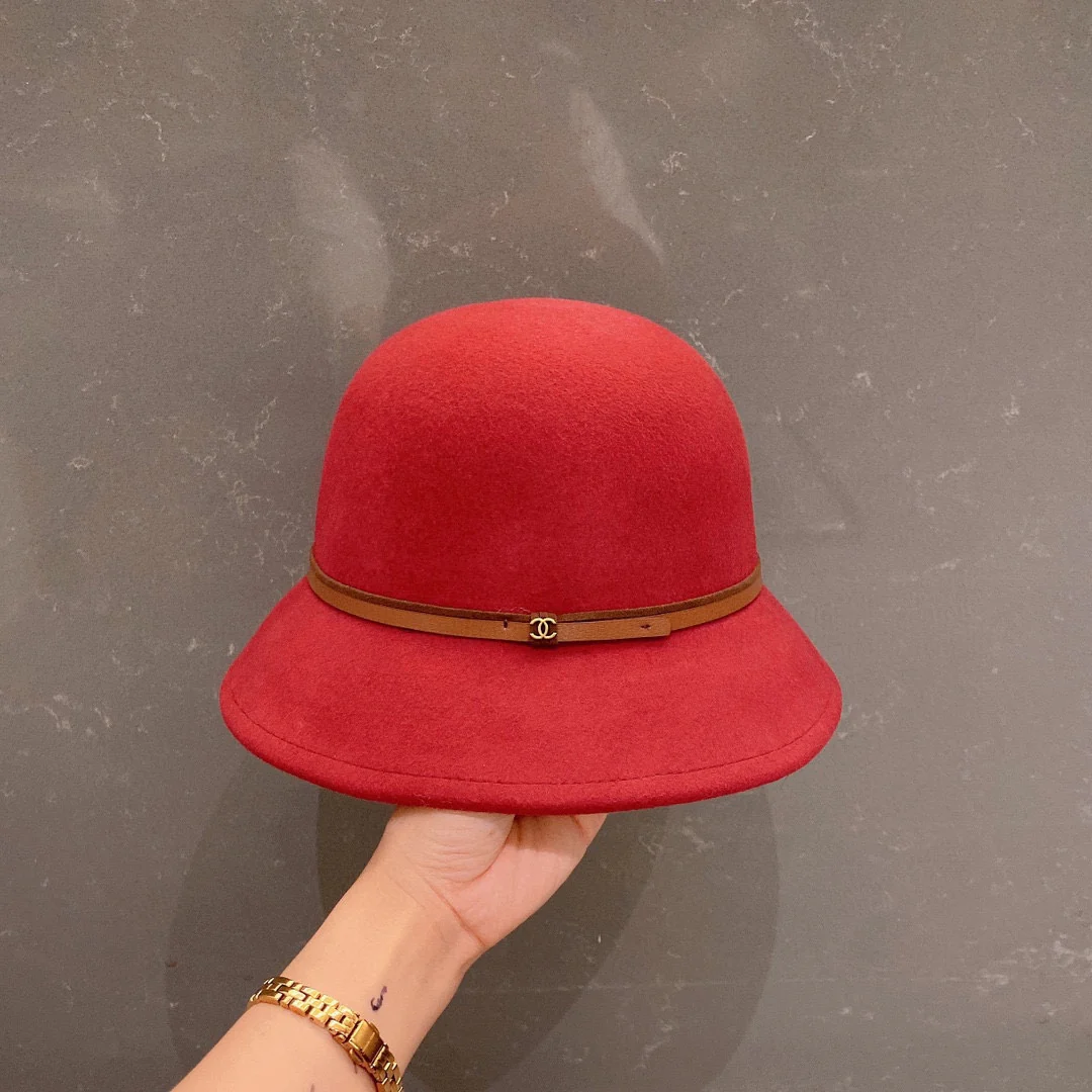 Chanel - Шерстяная шляпа - Красная