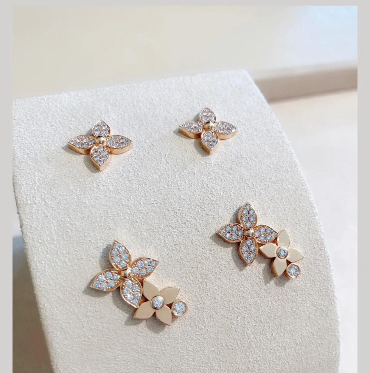 Серьги LV - 11