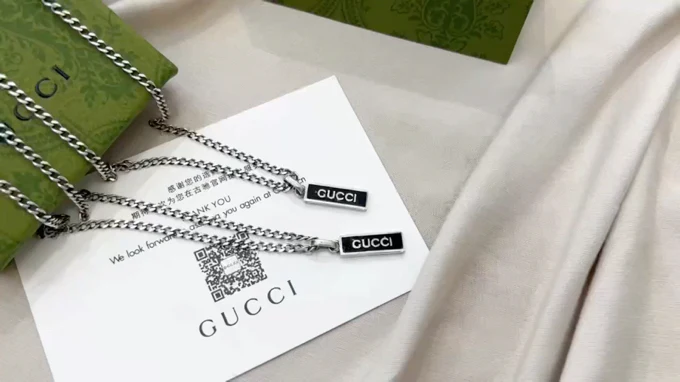 Gucci - Колье 067