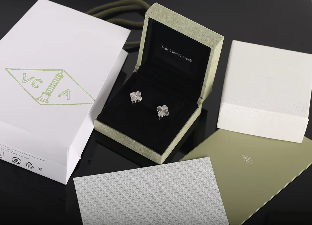 Van Vek - Серьги - Клипсовые серьги - 001