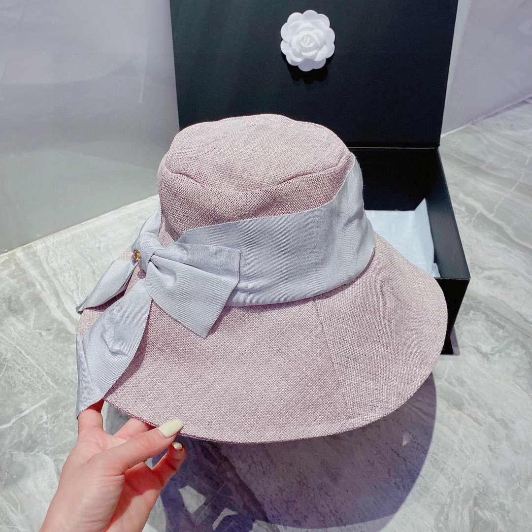 Chanel - Большая шляпа от солнца с бантом - 2 шт.