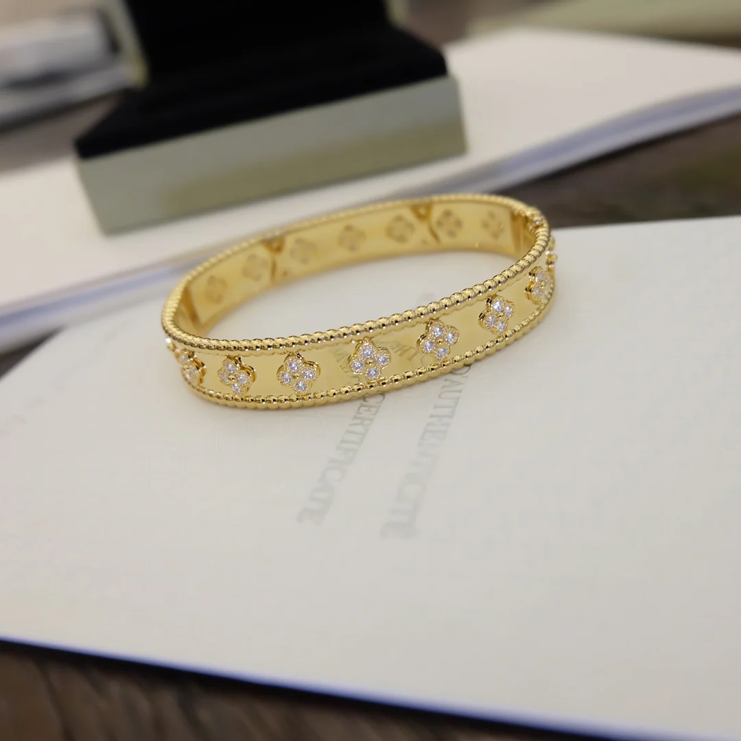 VCA-Браслет-6