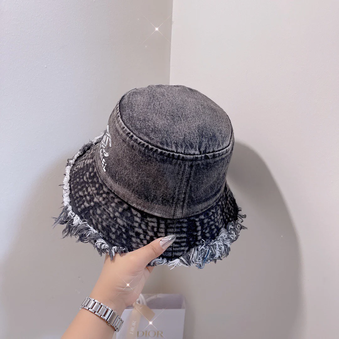 Chanel - Рыбацкая шляпа в стиле 