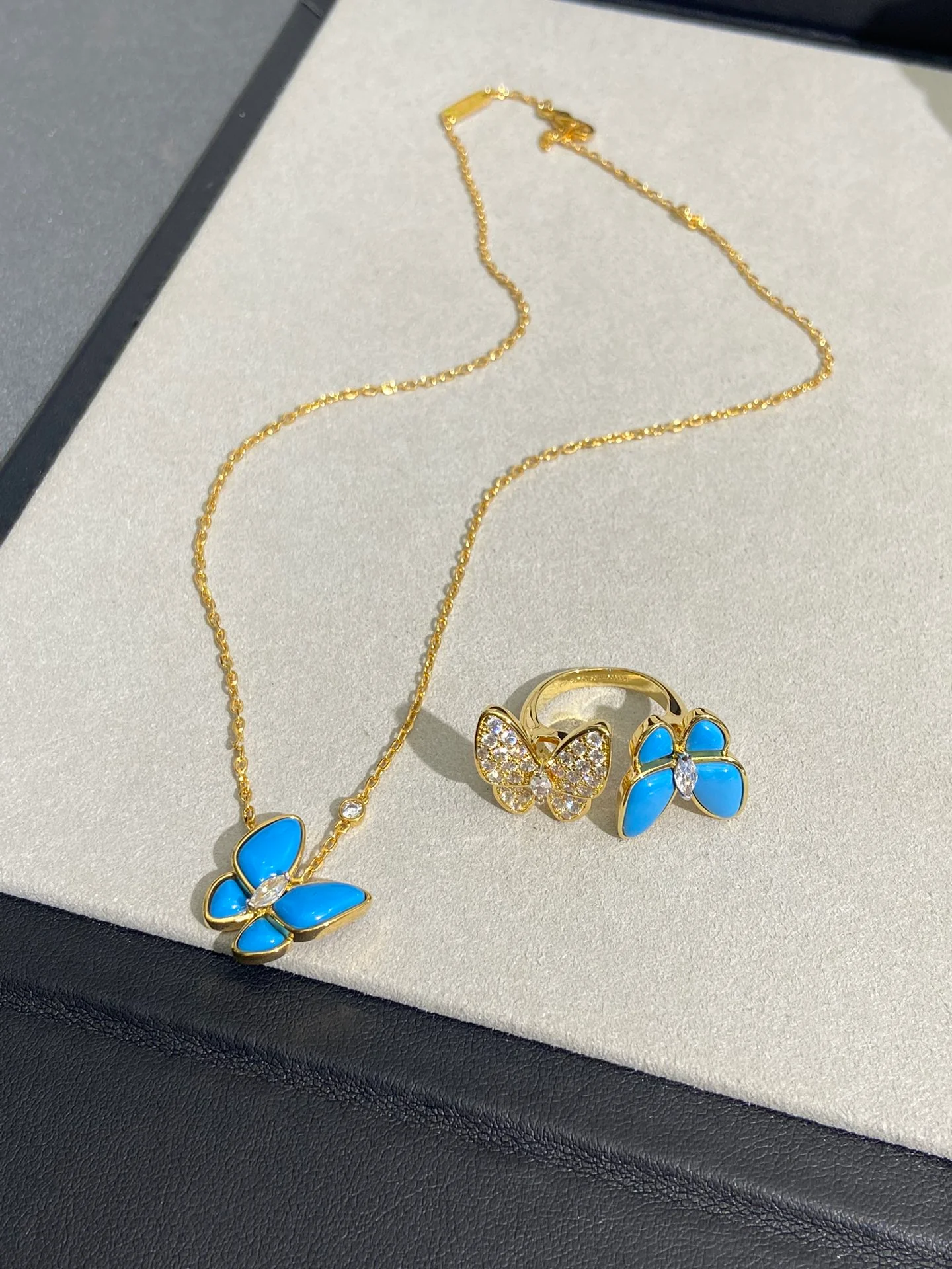 Van Vek - Колье 020