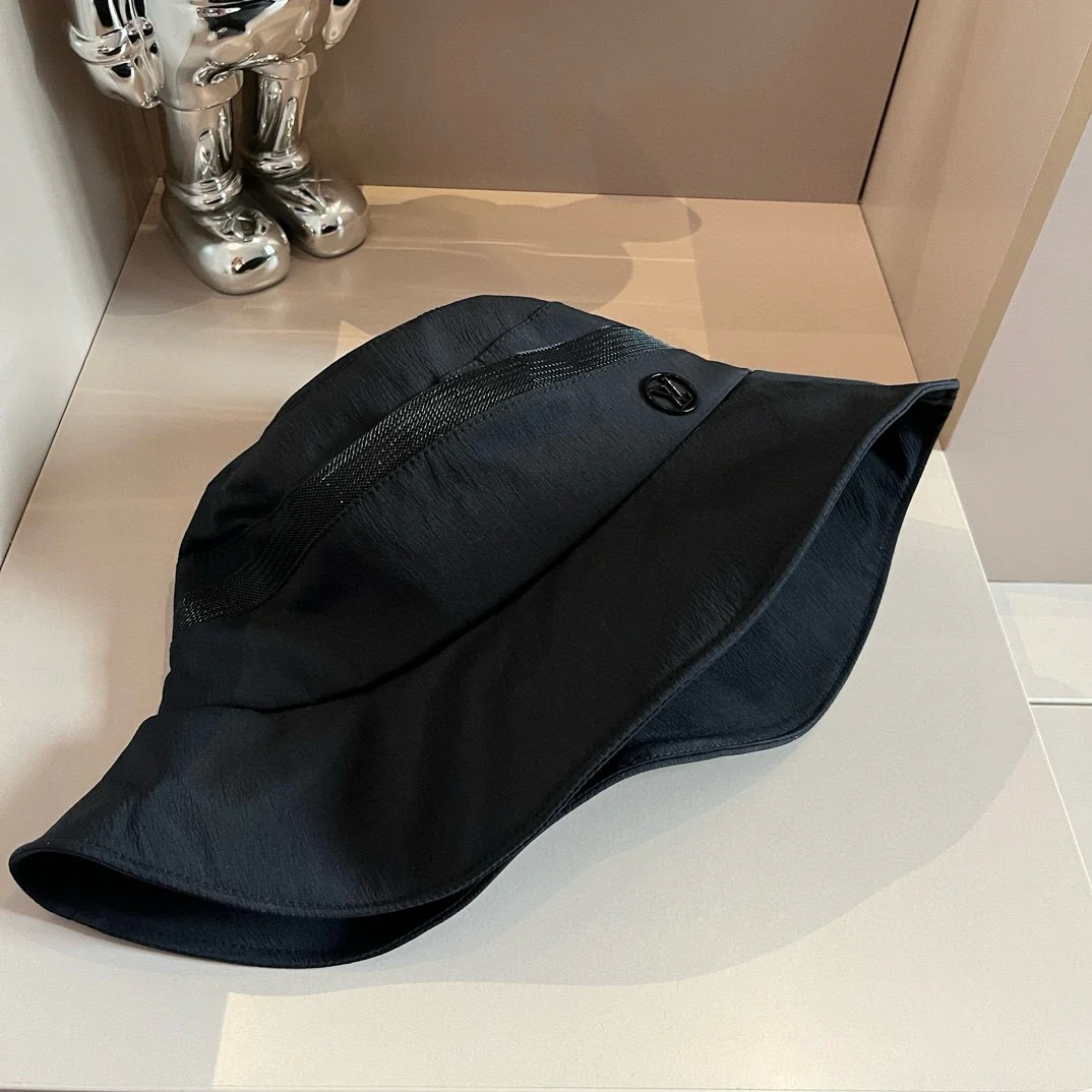 LV - Простая и универсальная панама - Черная