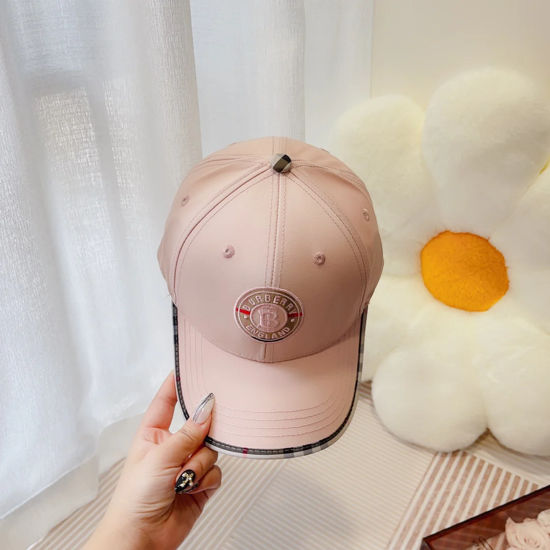 Новинка сезона весна/лето 2023 от Burberry - Худи