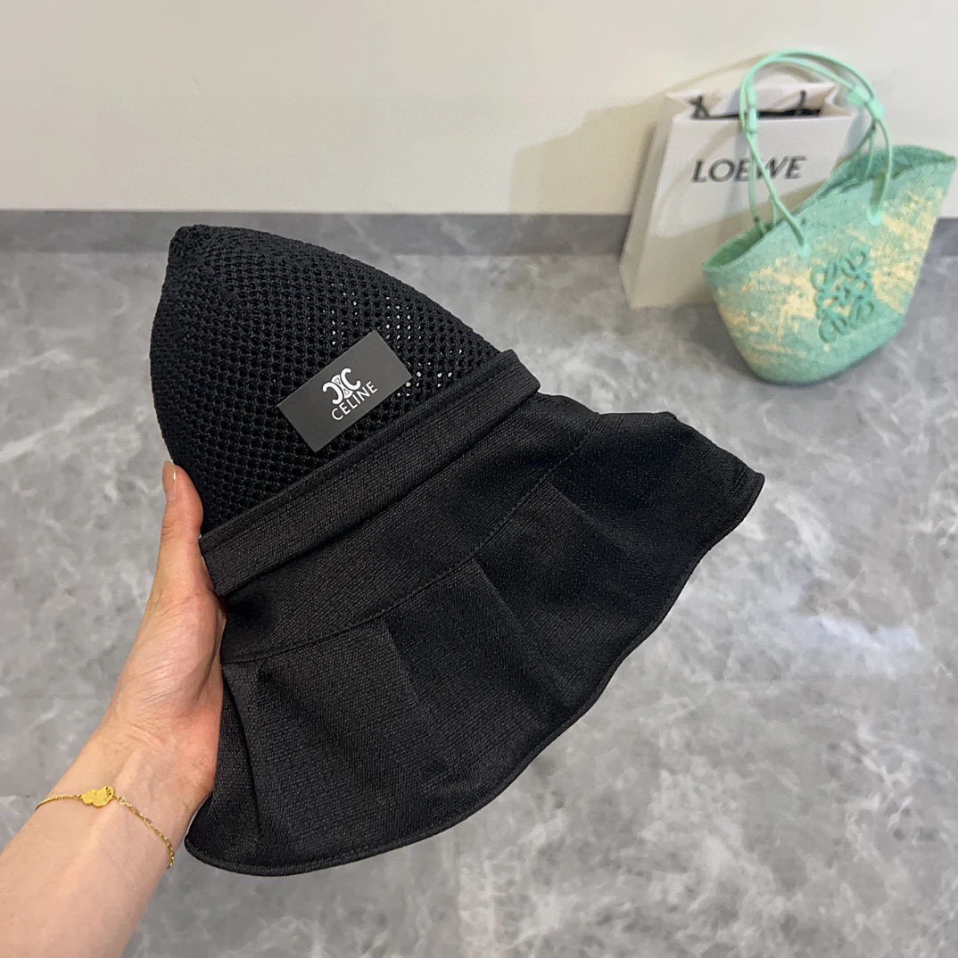 Панама Celine с широкими полями, лоскутное шитье, коллекция весна/лето 2024, черная.