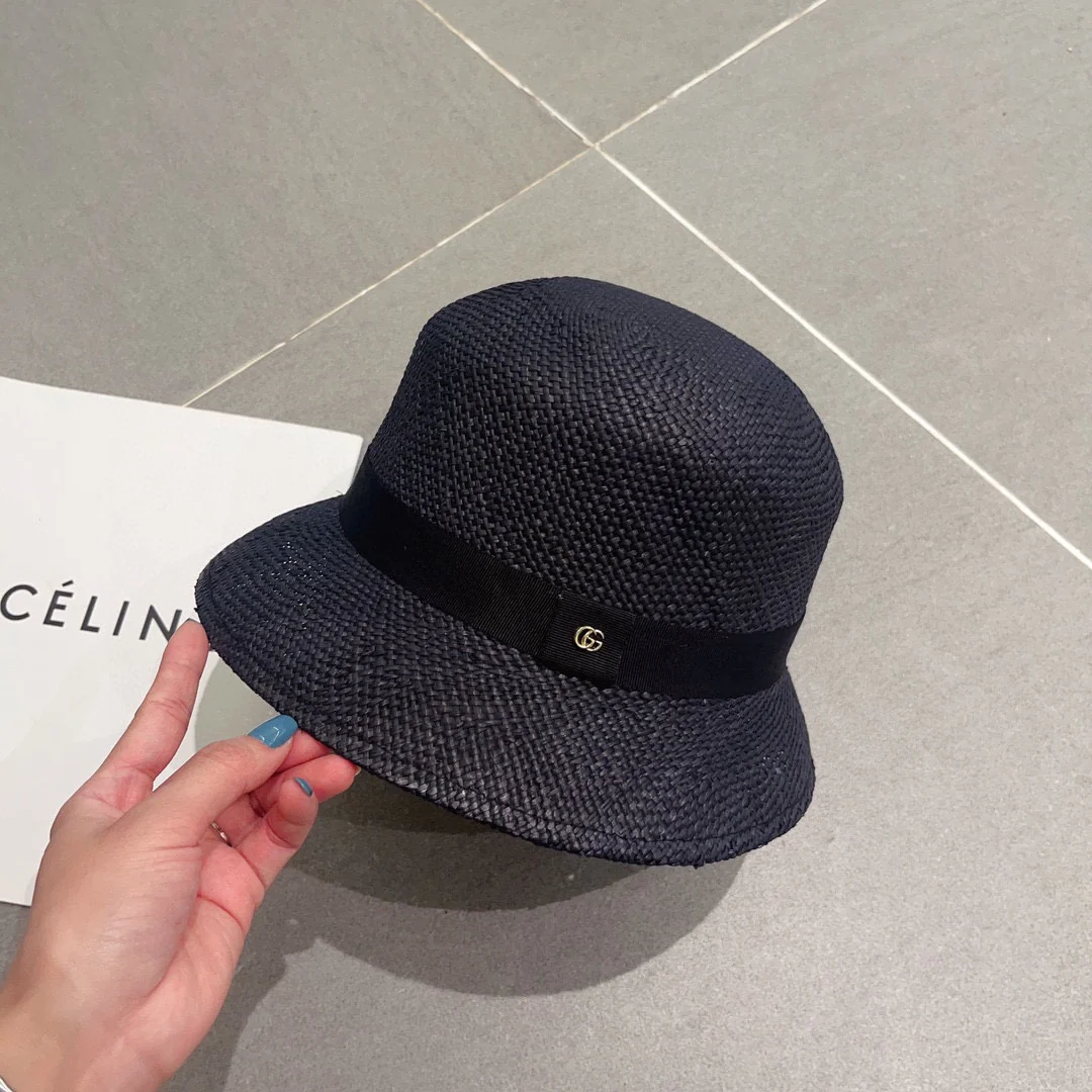 Новые поступления коллекции Gucci весна/осень 2023 — Соломенная шляпа — Черная