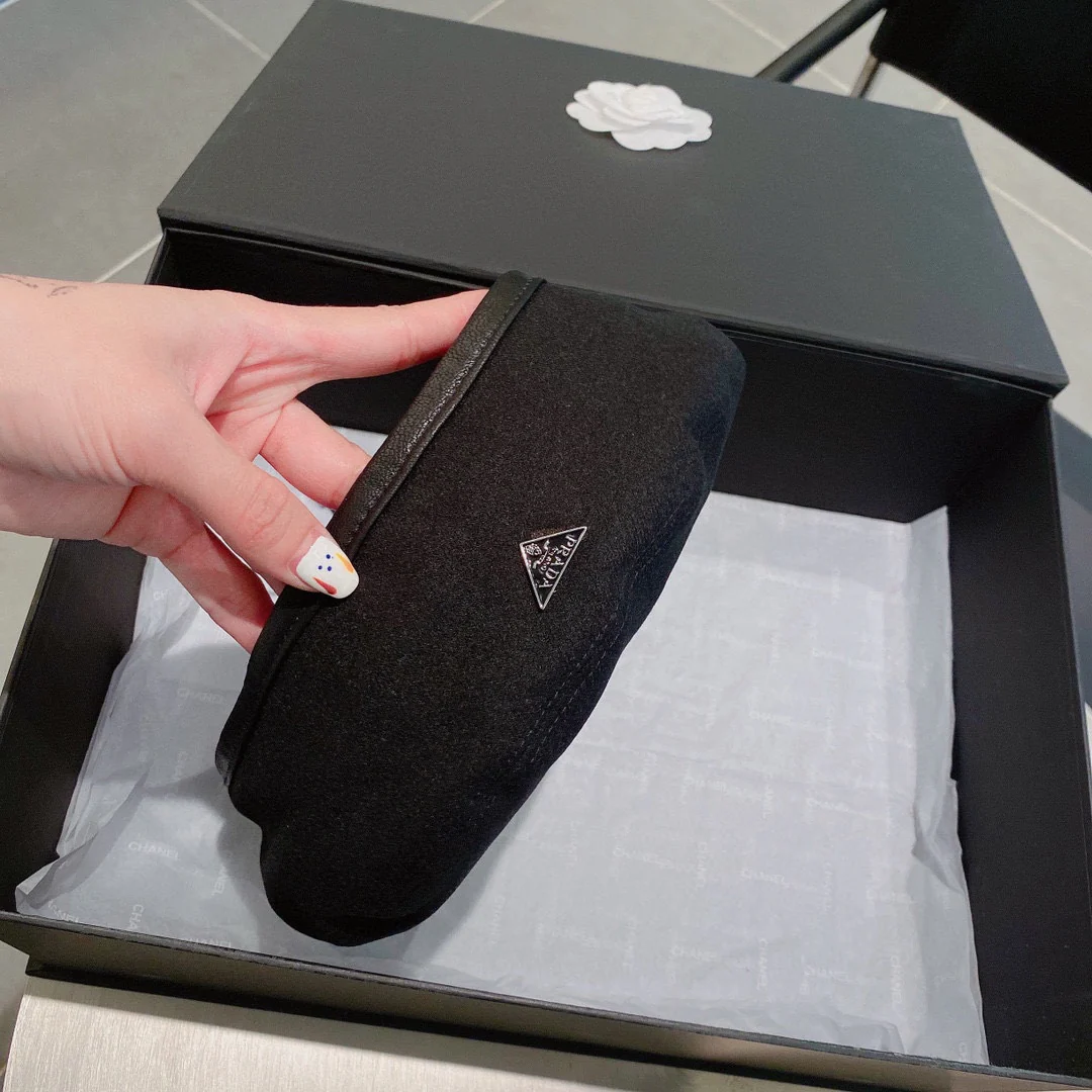 Шерстяной берет Prada - черный - 2