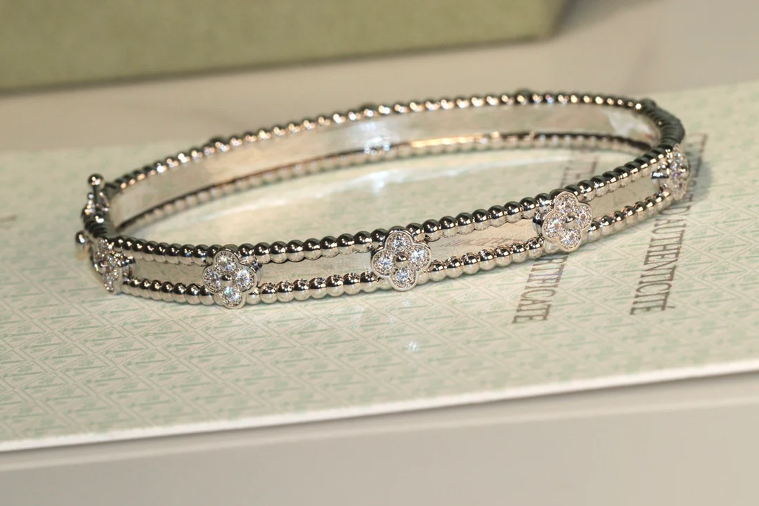 VCA-Браслет-3