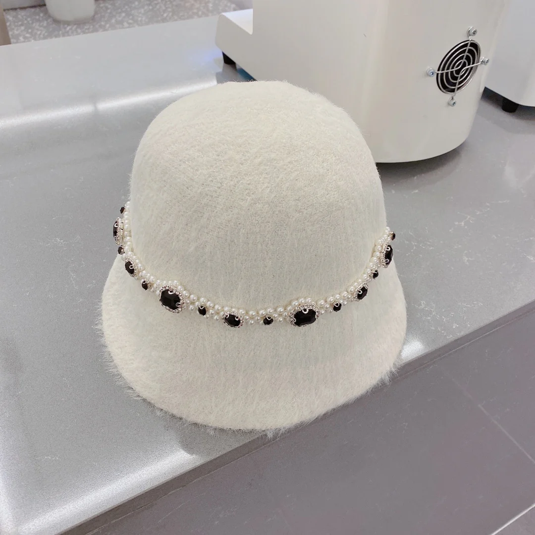 Miu Miu - Маленькая жемчужная рыбацкая шляпа - белая