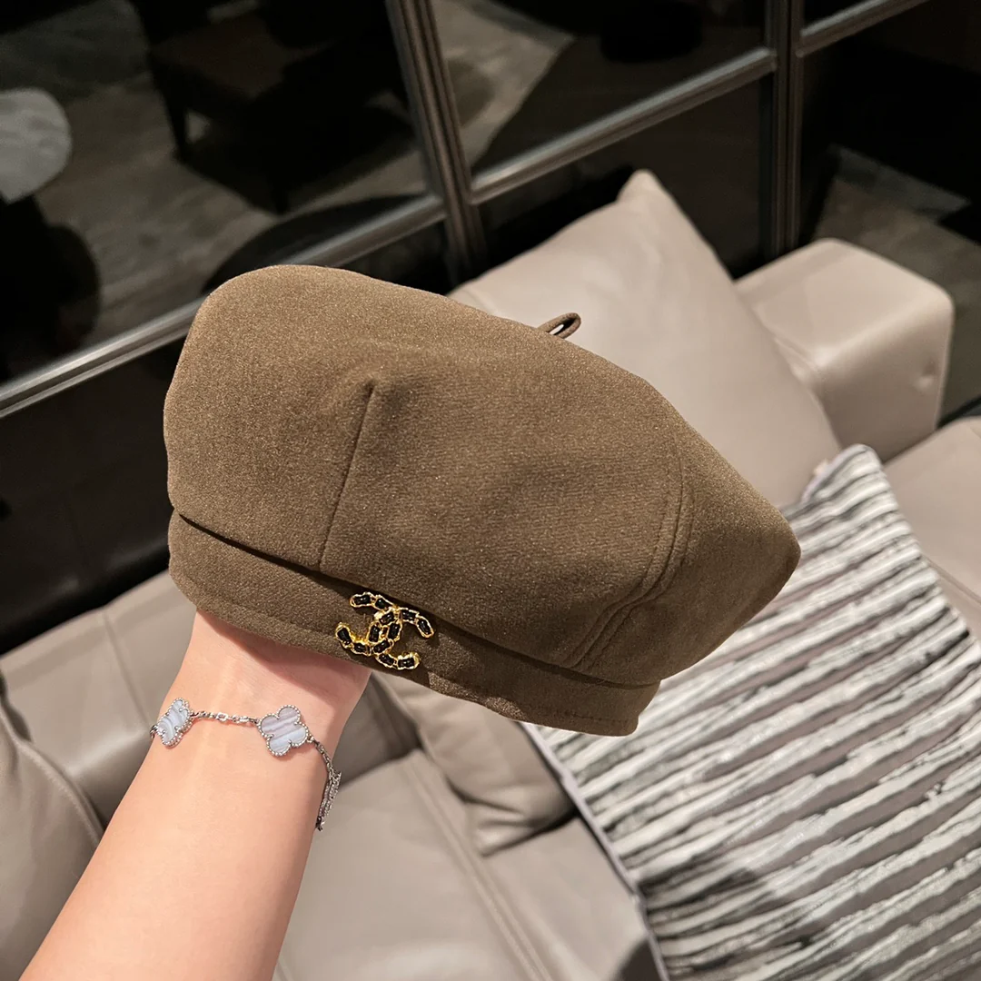 Новейший берет Chanel 2022 года