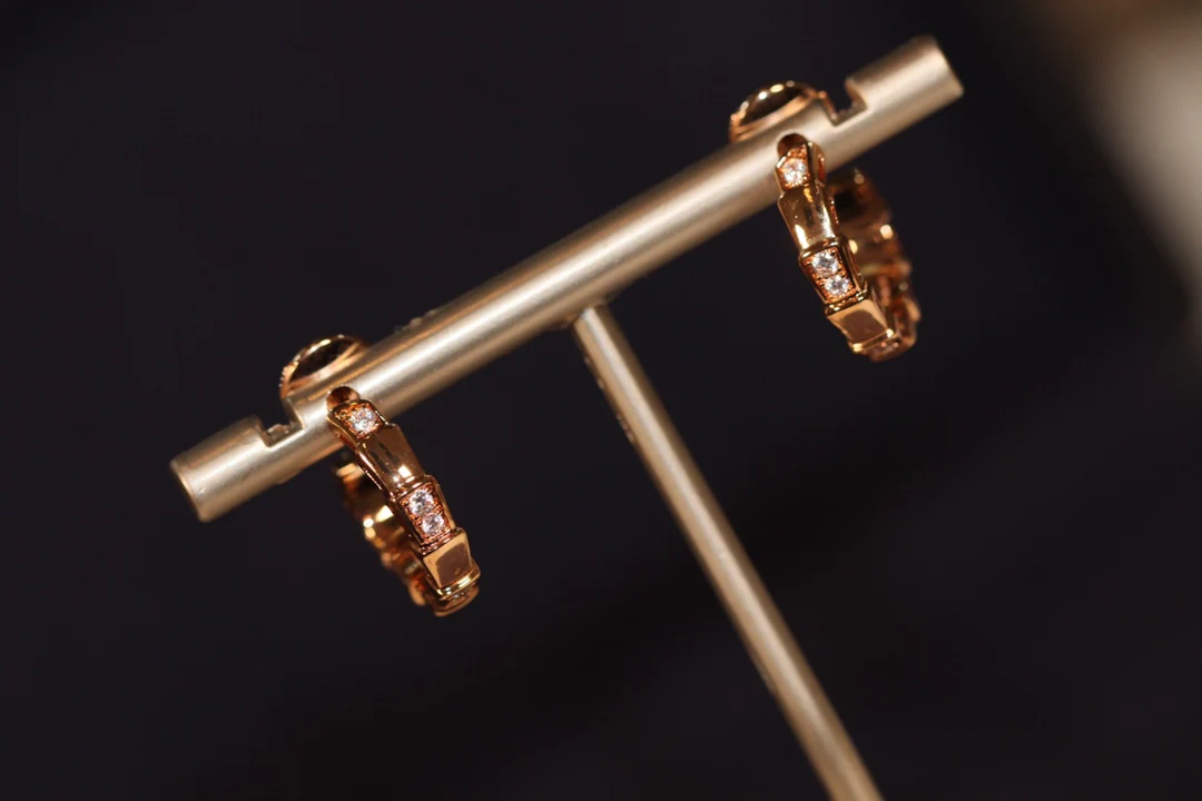 Серьги Bvlgari 024