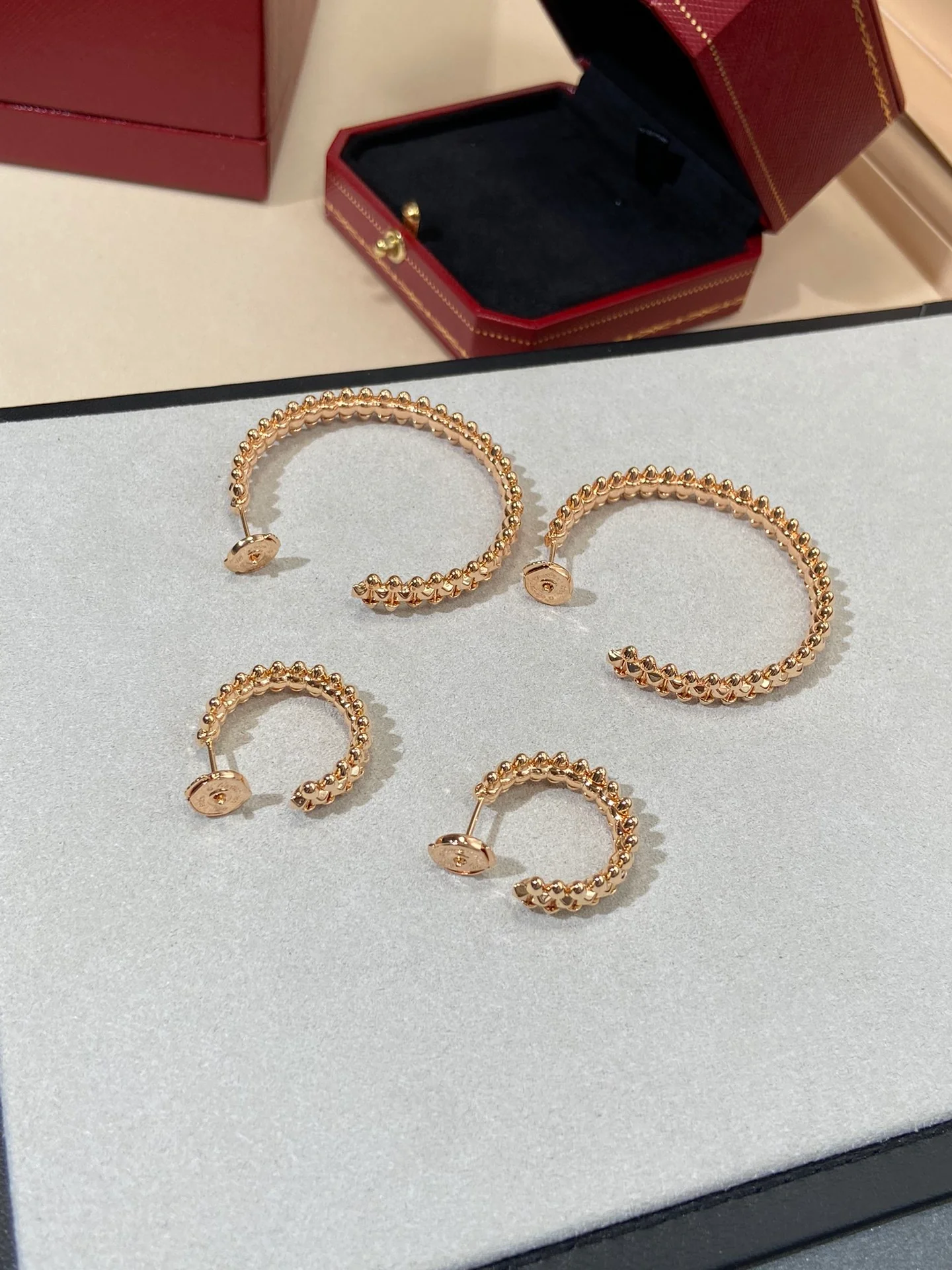 Серьги Cartier 014