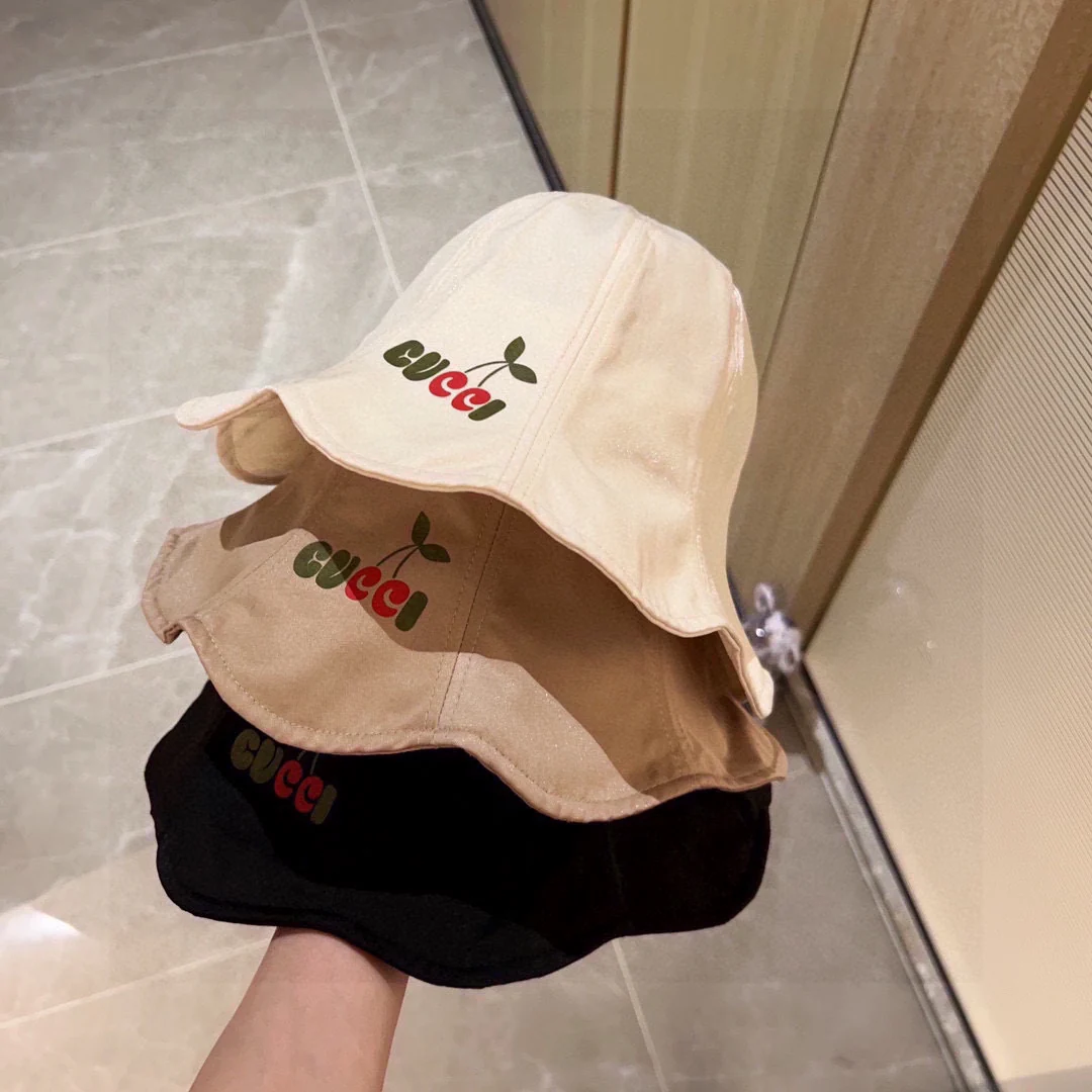 Новая водонепроницаемая рыбацкая шляпа Gucci 2023 с волнистым краем - черная.