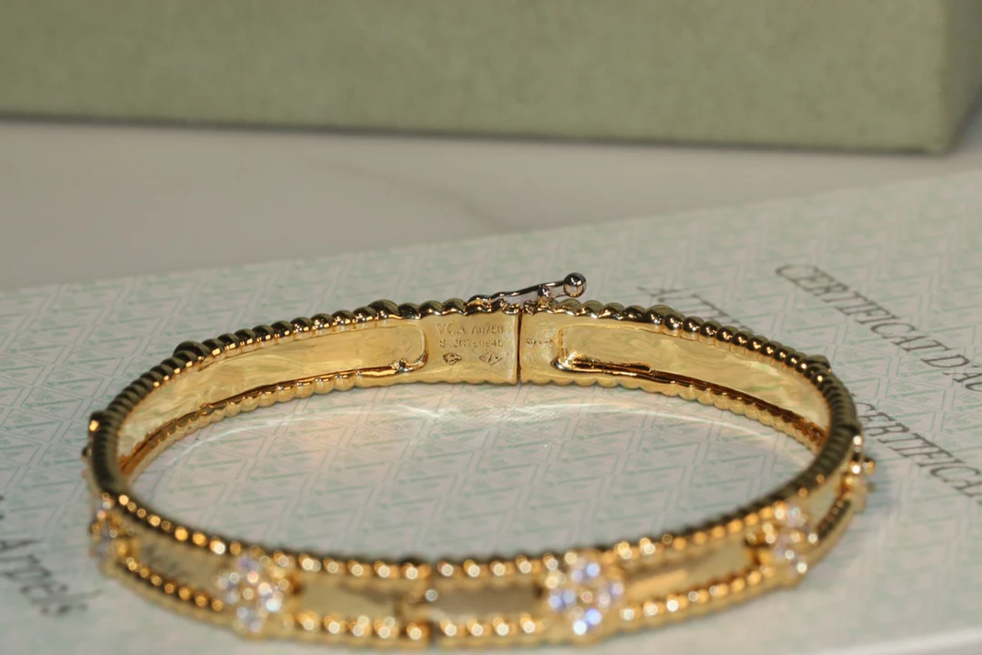 VCA-Браслет-7