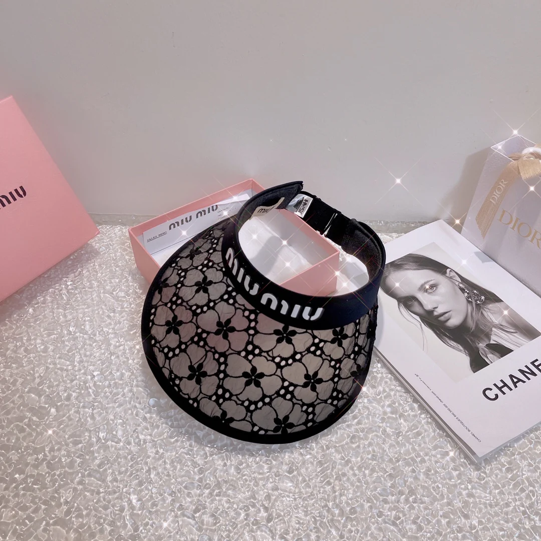 Miu Miu - Прозрачная солнцезащитная шляпа с нежным кружевом - 2 цвета