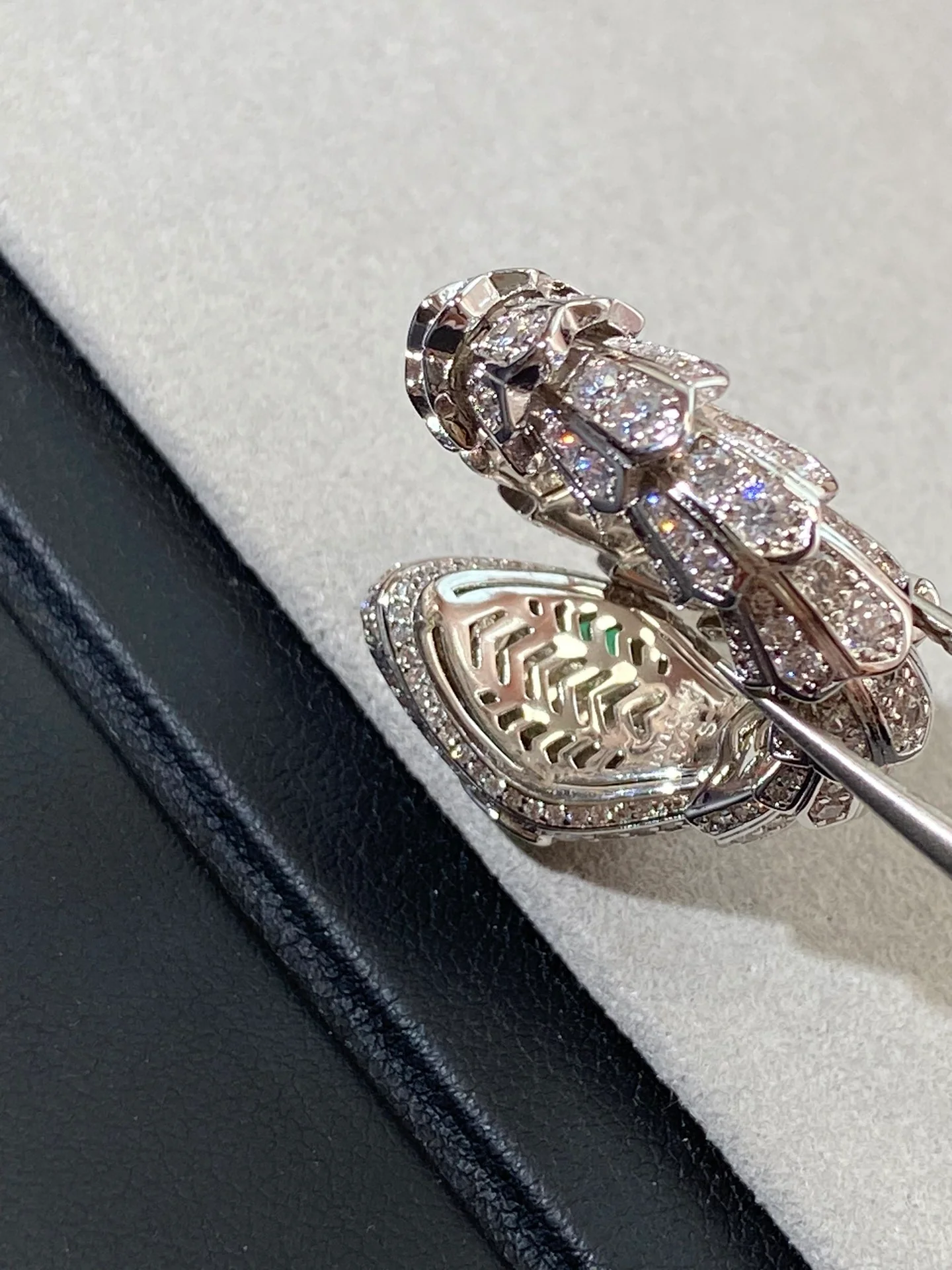 Кольцо Bvlgari 008