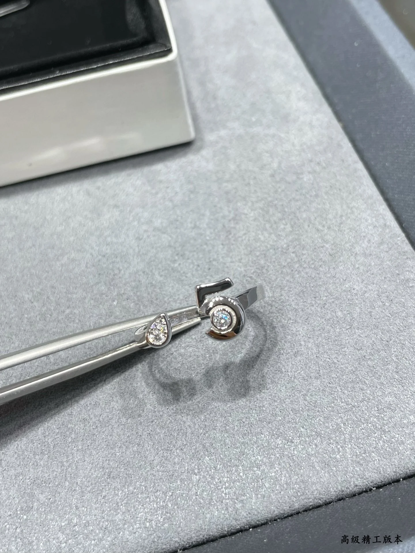 Кольцо Chanel 044