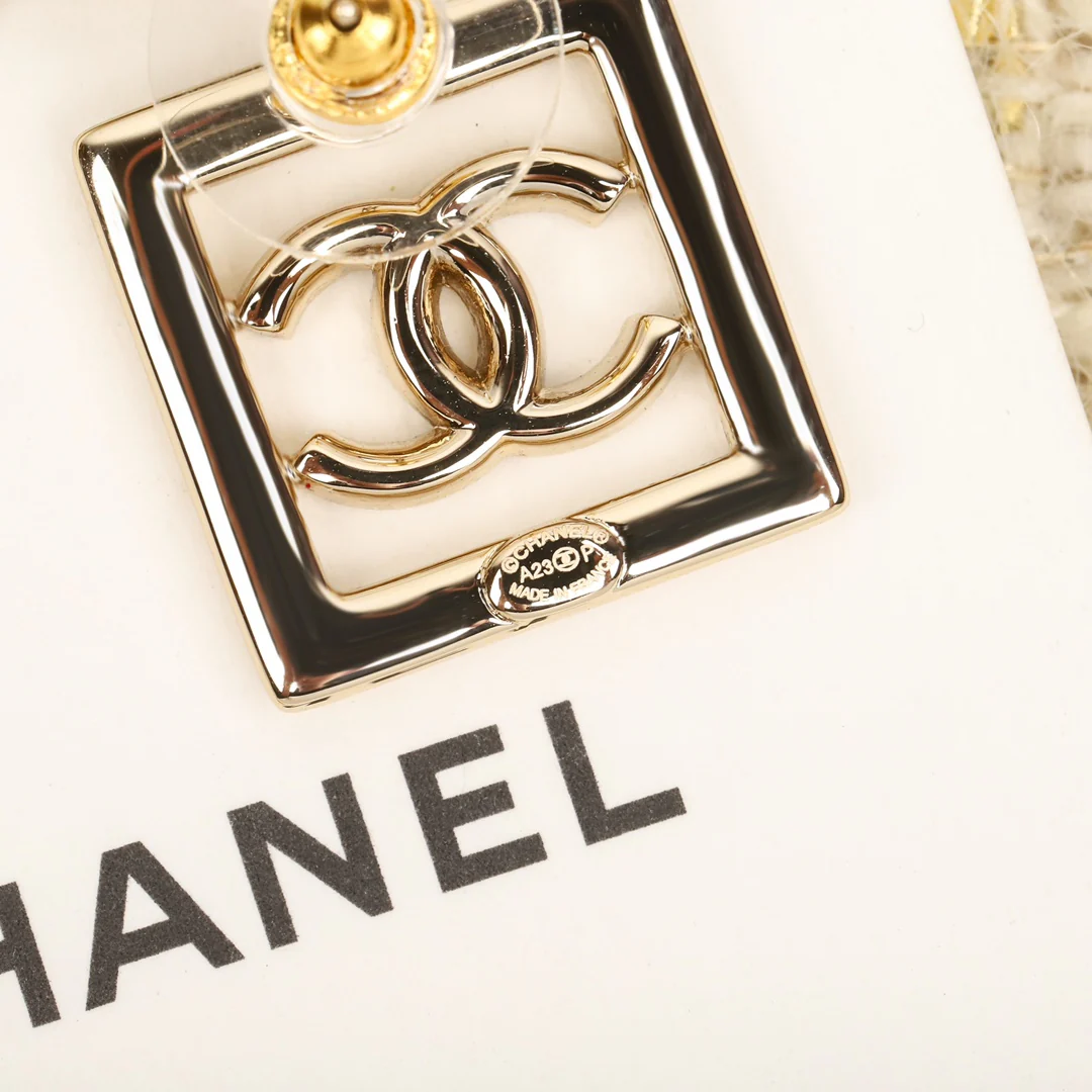 Серьги Chanel 1102