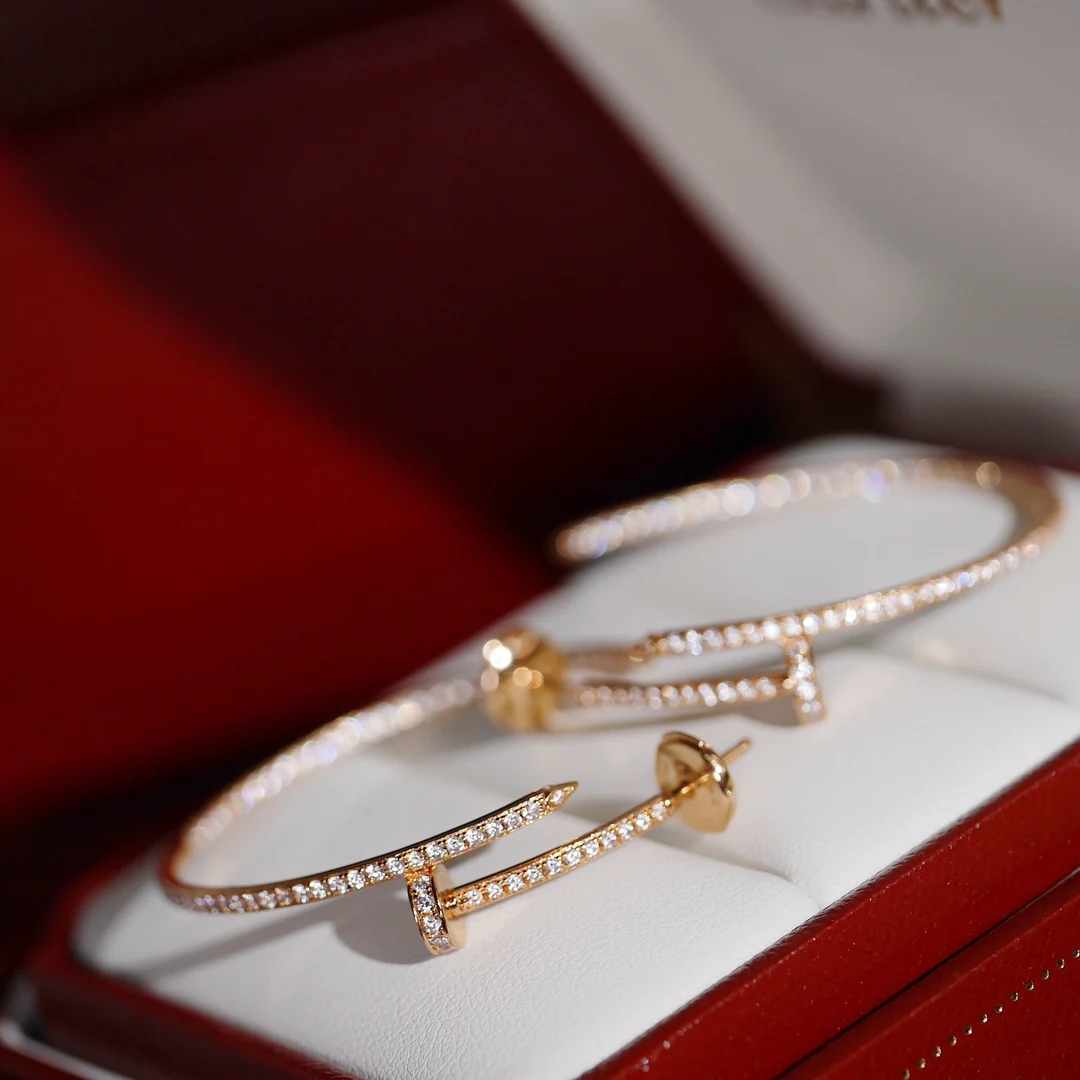 Серьги Cartier 023