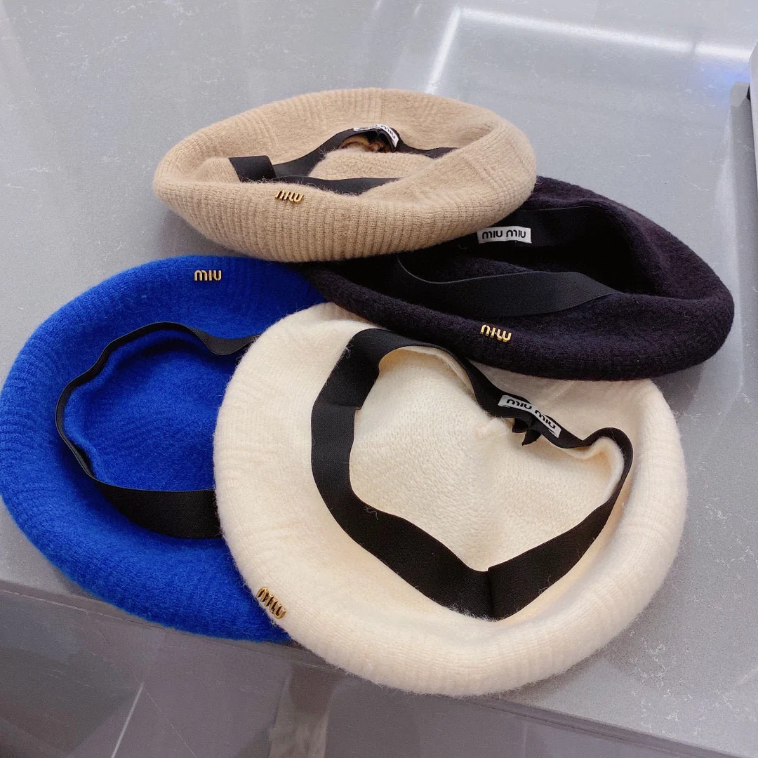 Miu Miu - Шерстяной берет - Черный