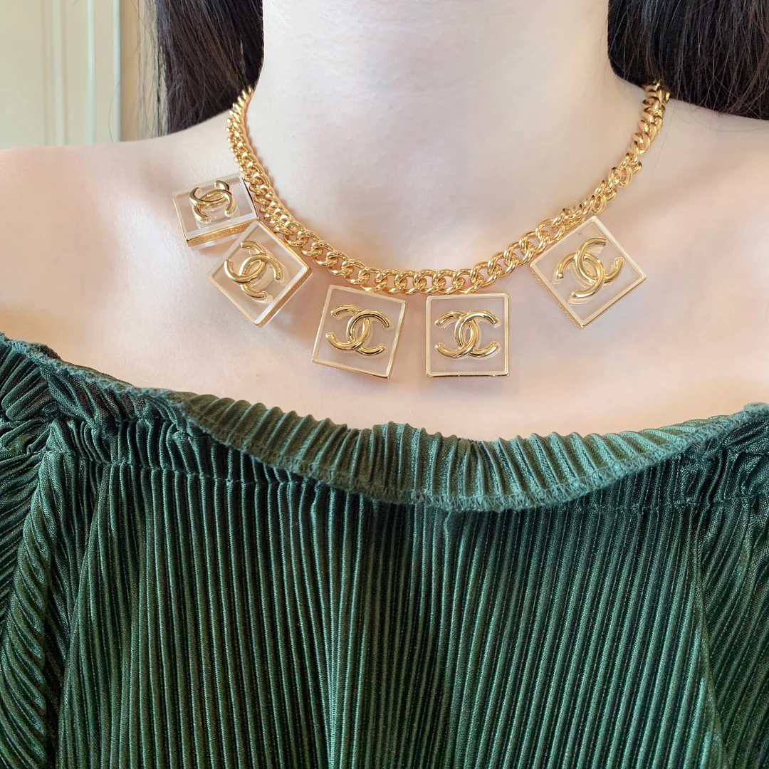 Chanel - Колье 378