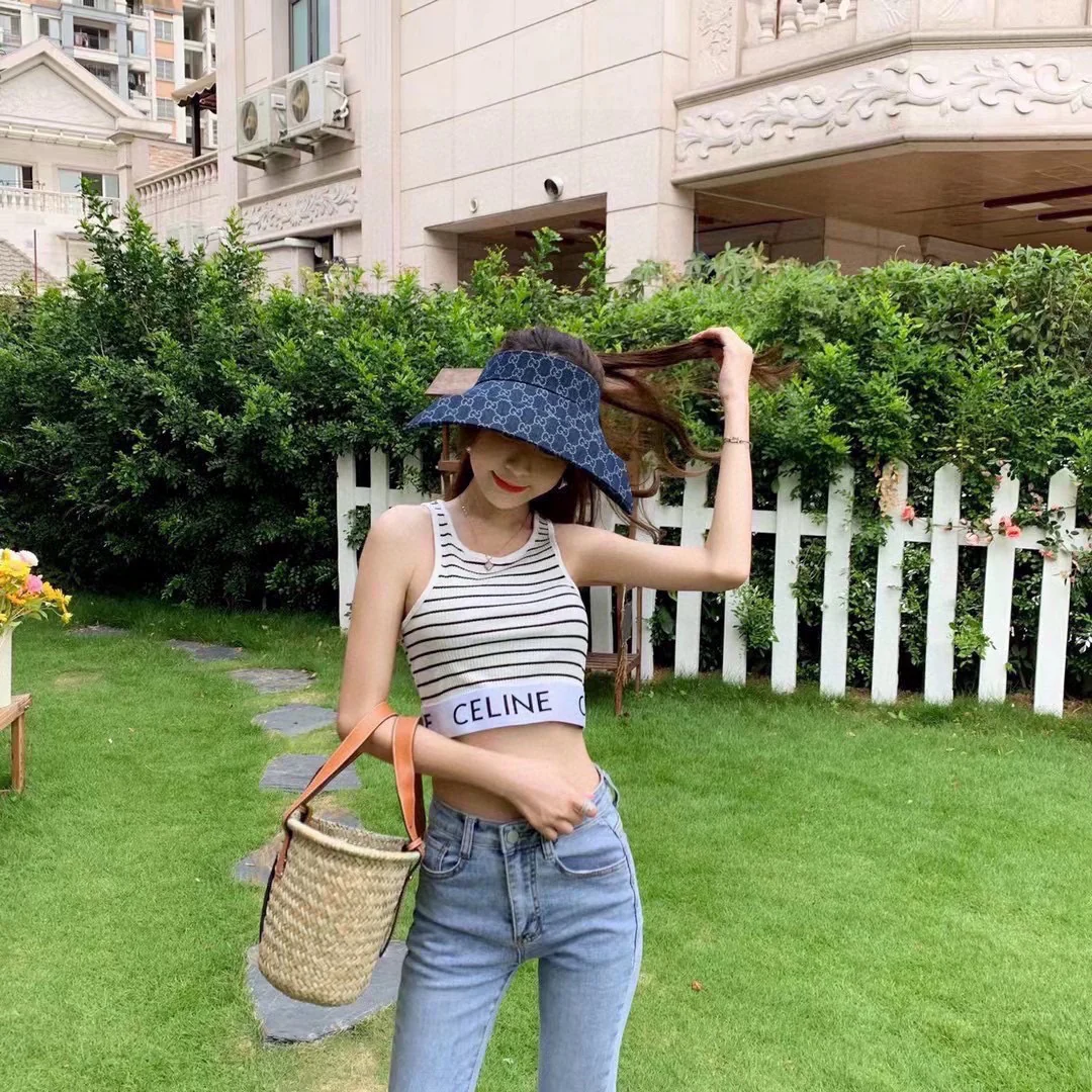 Новые поступления коллекции Gucci весна/лето 2023 - Широкополая шляпа с монограммой - Шляпа-козырек - Солнцезащитная шляпа