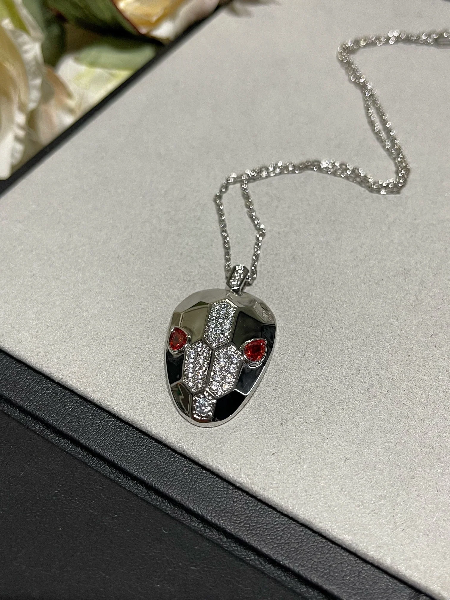 Bvlgari - Колье 070