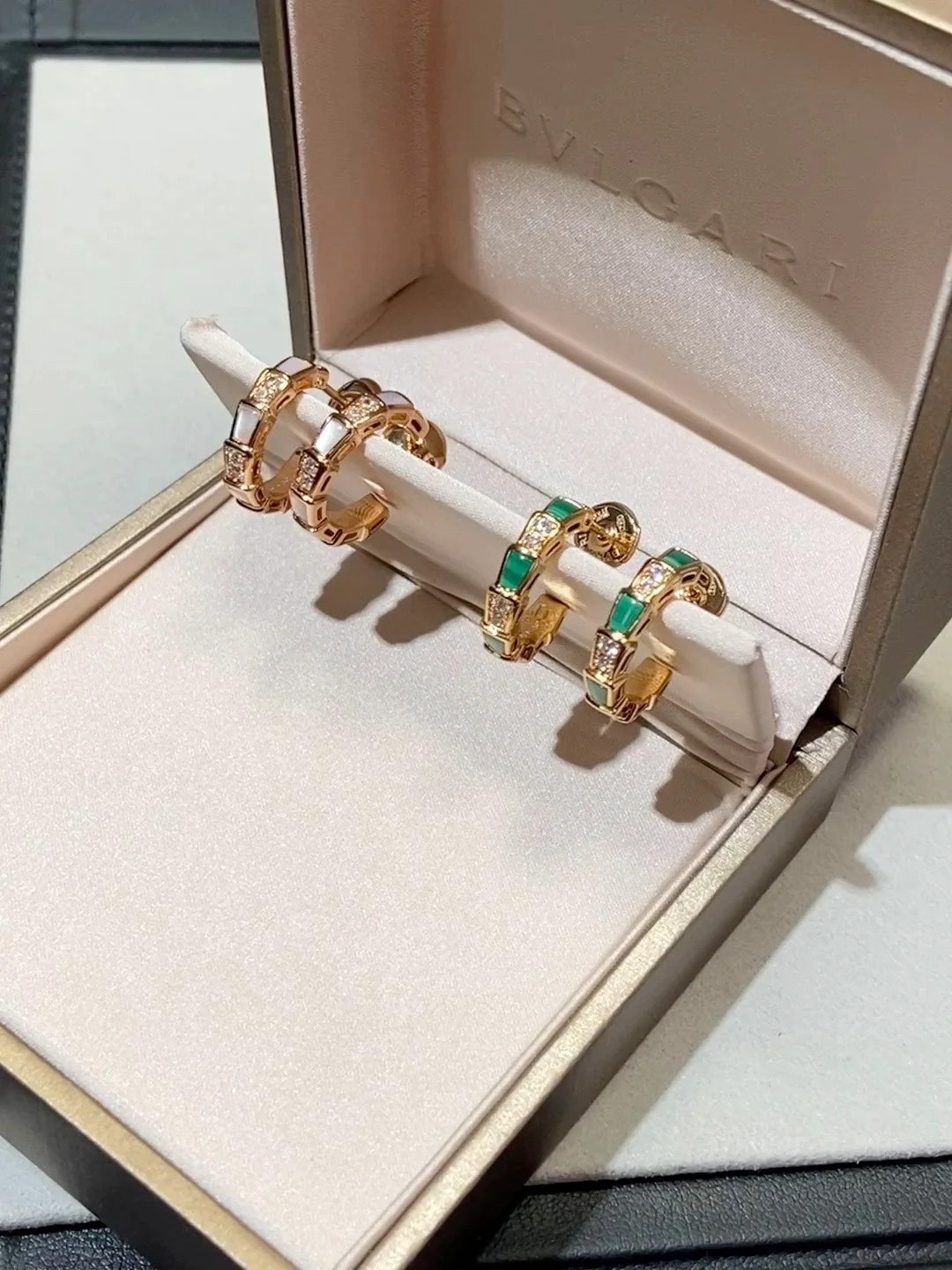 Серьги Bvlgari 007