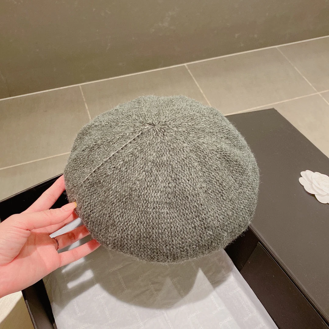 Miu Miu - Береты - Серые