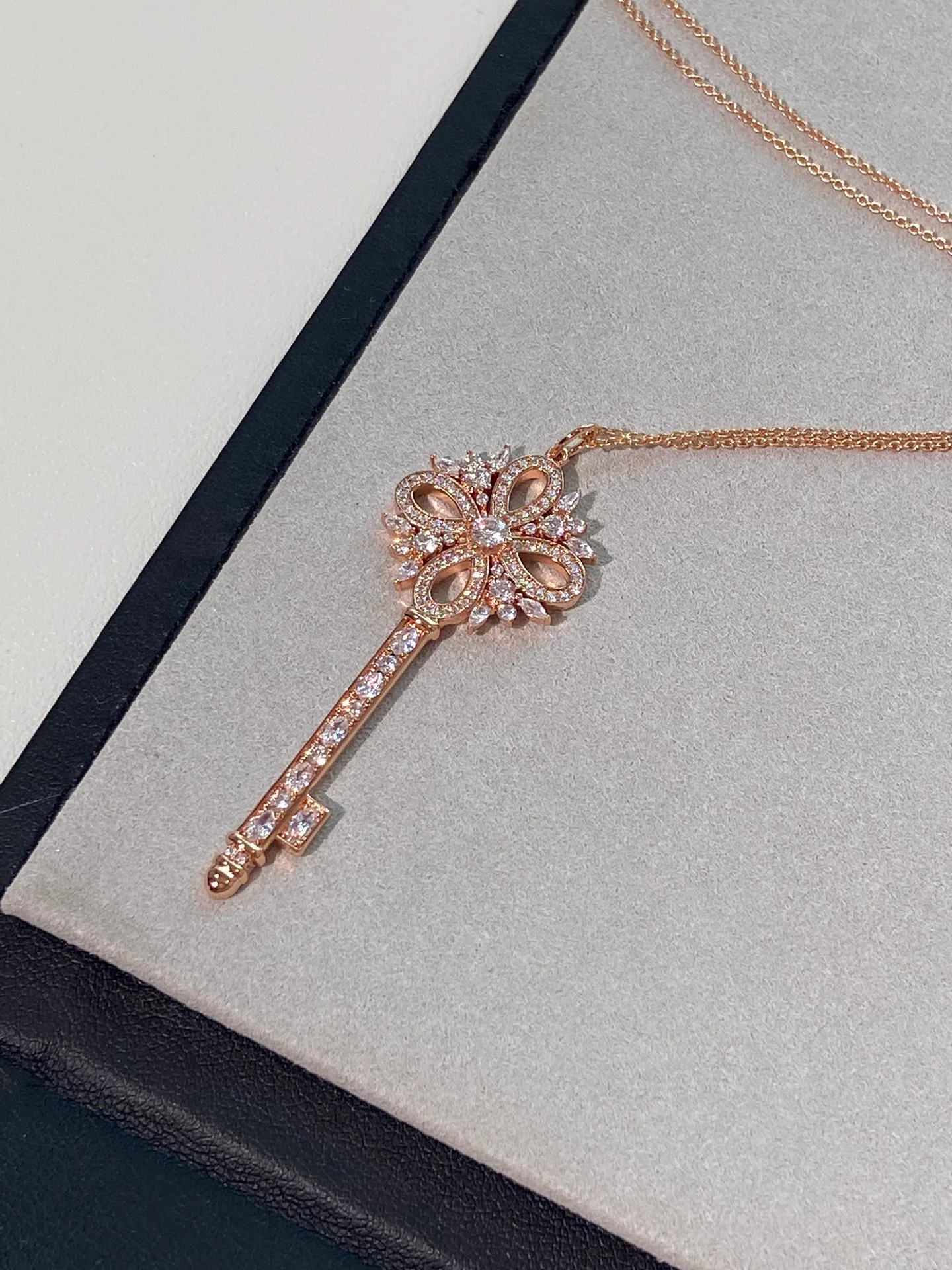 Колье Tiffany 063