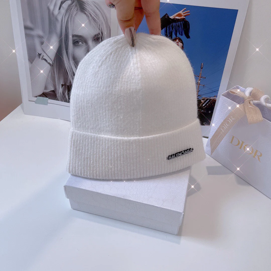 Balenciaga - Шерстяная шапка - Белая