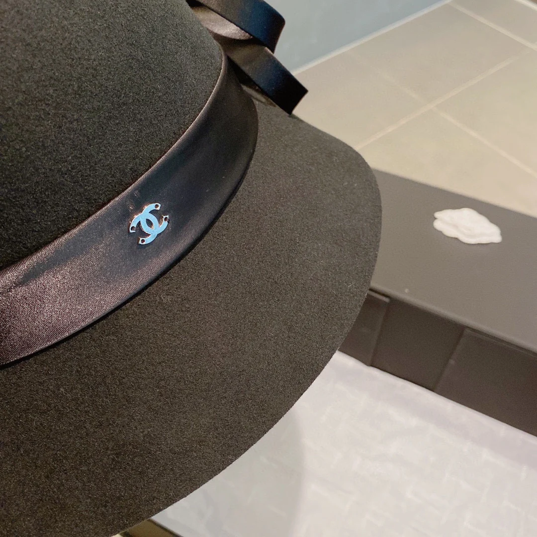 Chanel - Шерстяная шляпа - Черная - 1