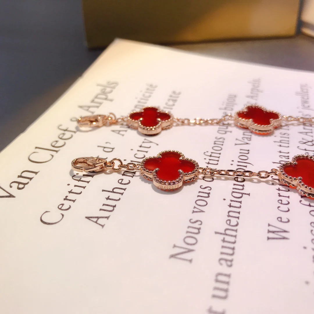 Браслет VCA - 38