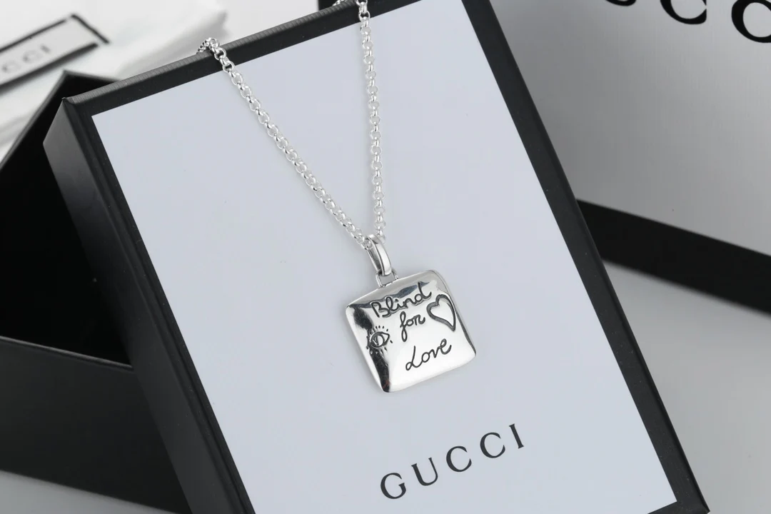 Gucci - Колье 034