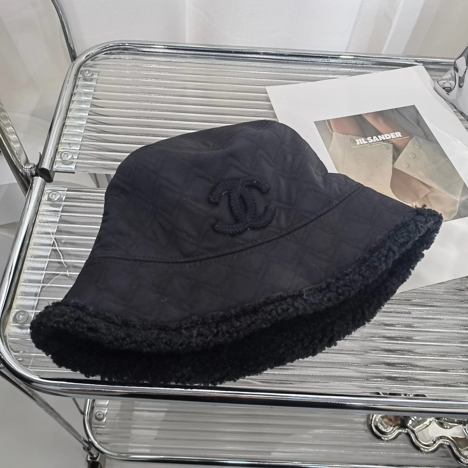 Chanel - Двусторонняя рыбацкая шляпа из овечьей шерсти