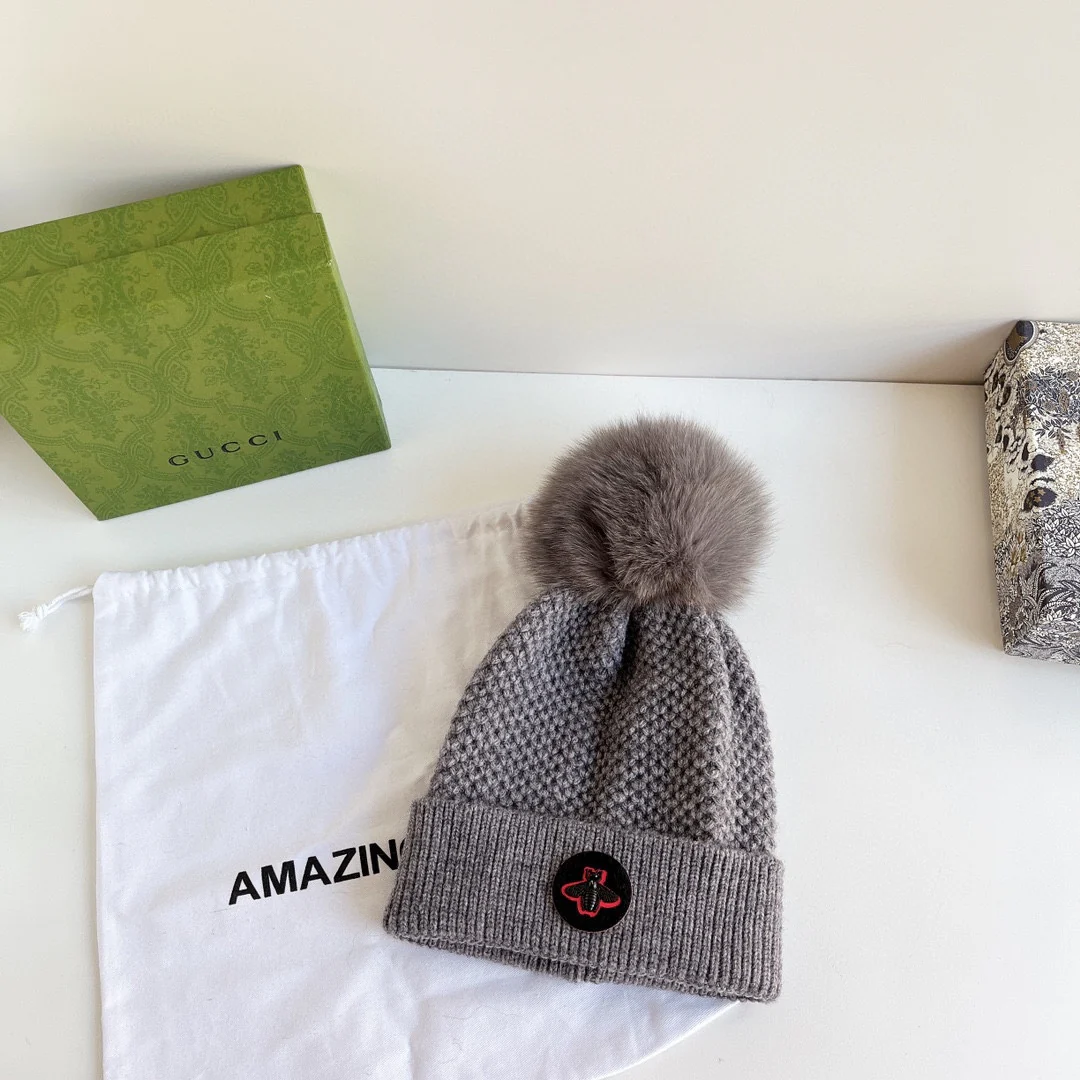 Gucci - Шапка с помпоном в виде лисы