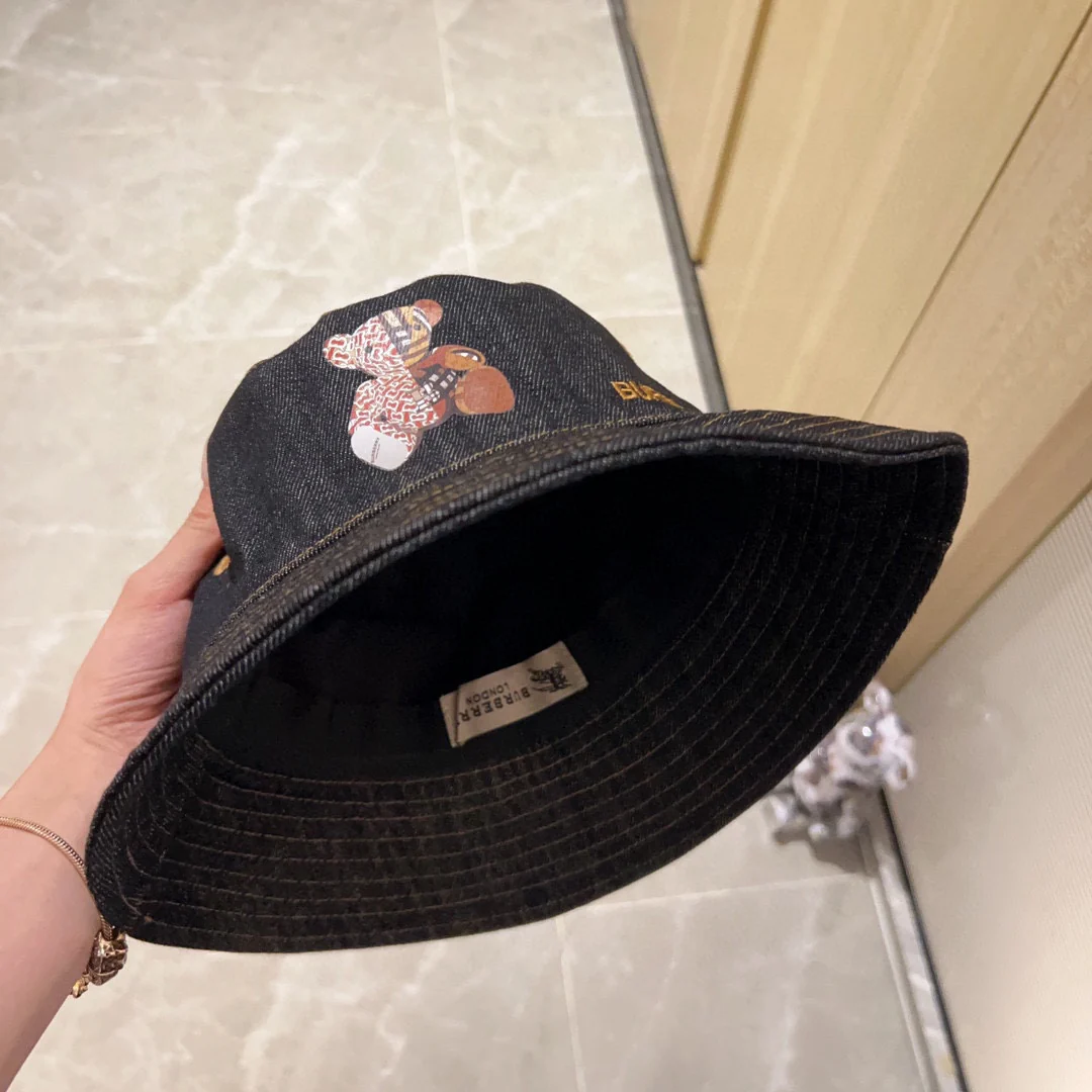 Новая джинсовая панама Burberry 