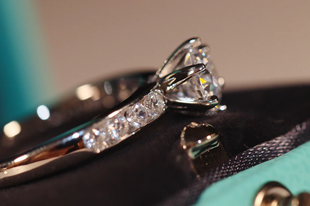 Кольцо Тиффани 023