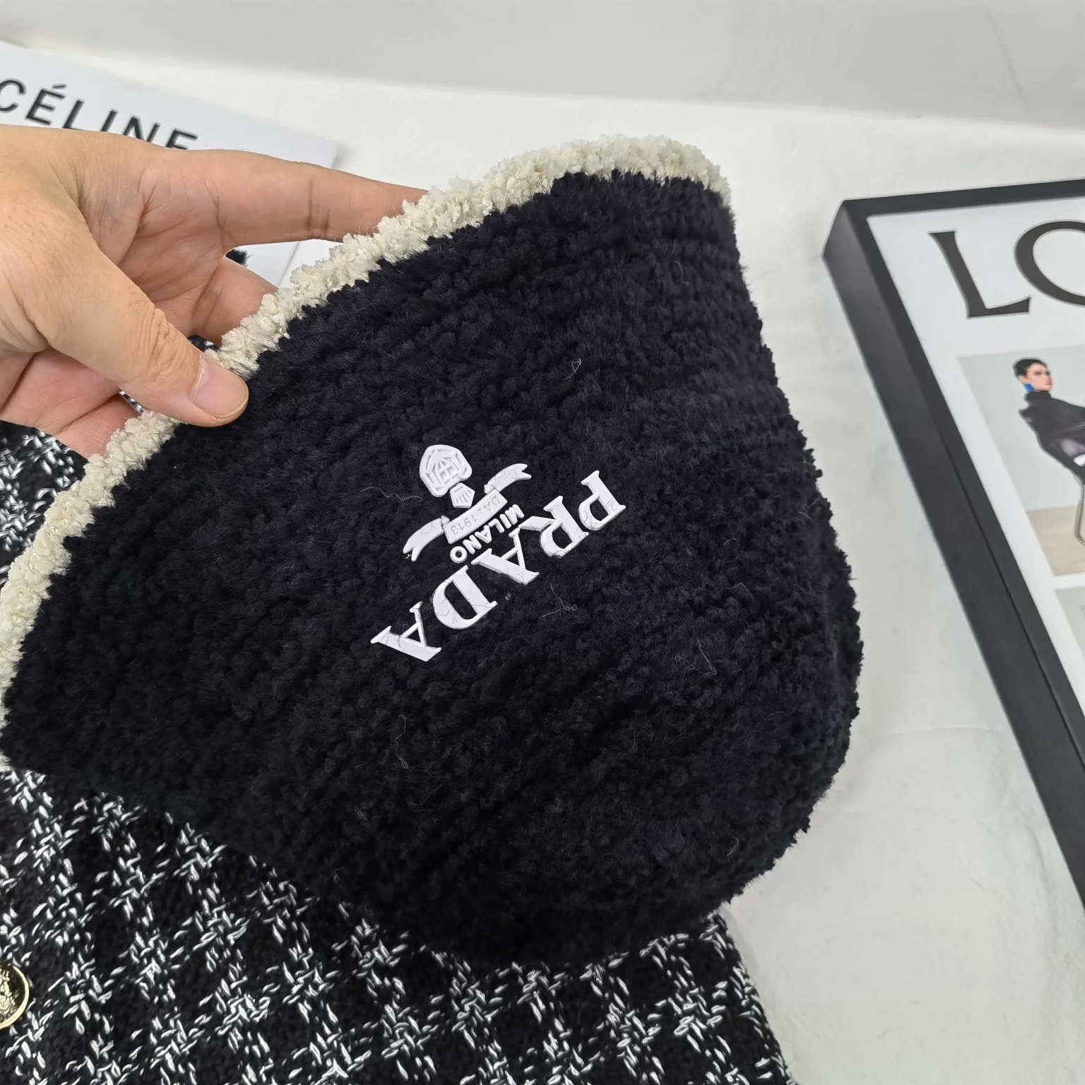 Prada - Рыбацкая шляпа из овчины