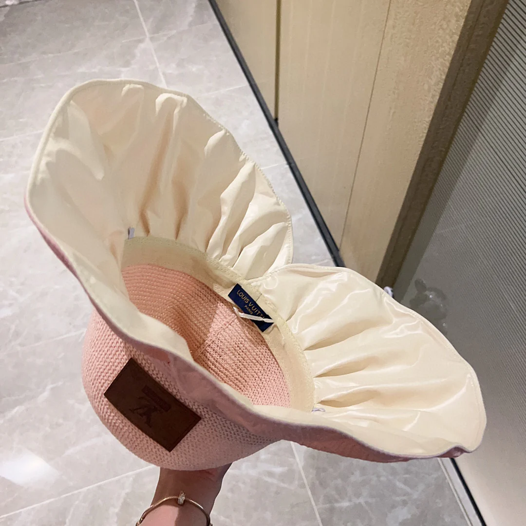 Новинка сезона весна/лето 2023 от LV - Рыбацкая шляпа - 1