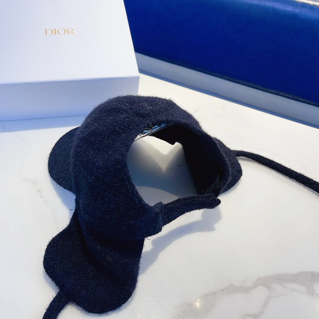 Наушники Chanel