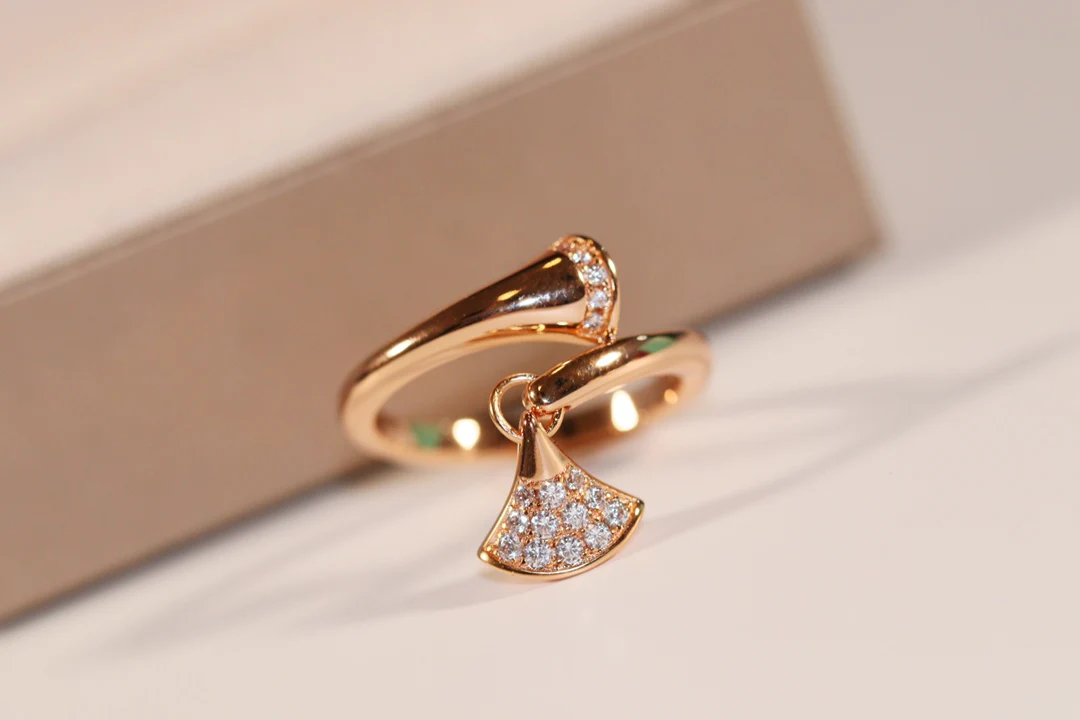 Кольцо Bvlgari - 53