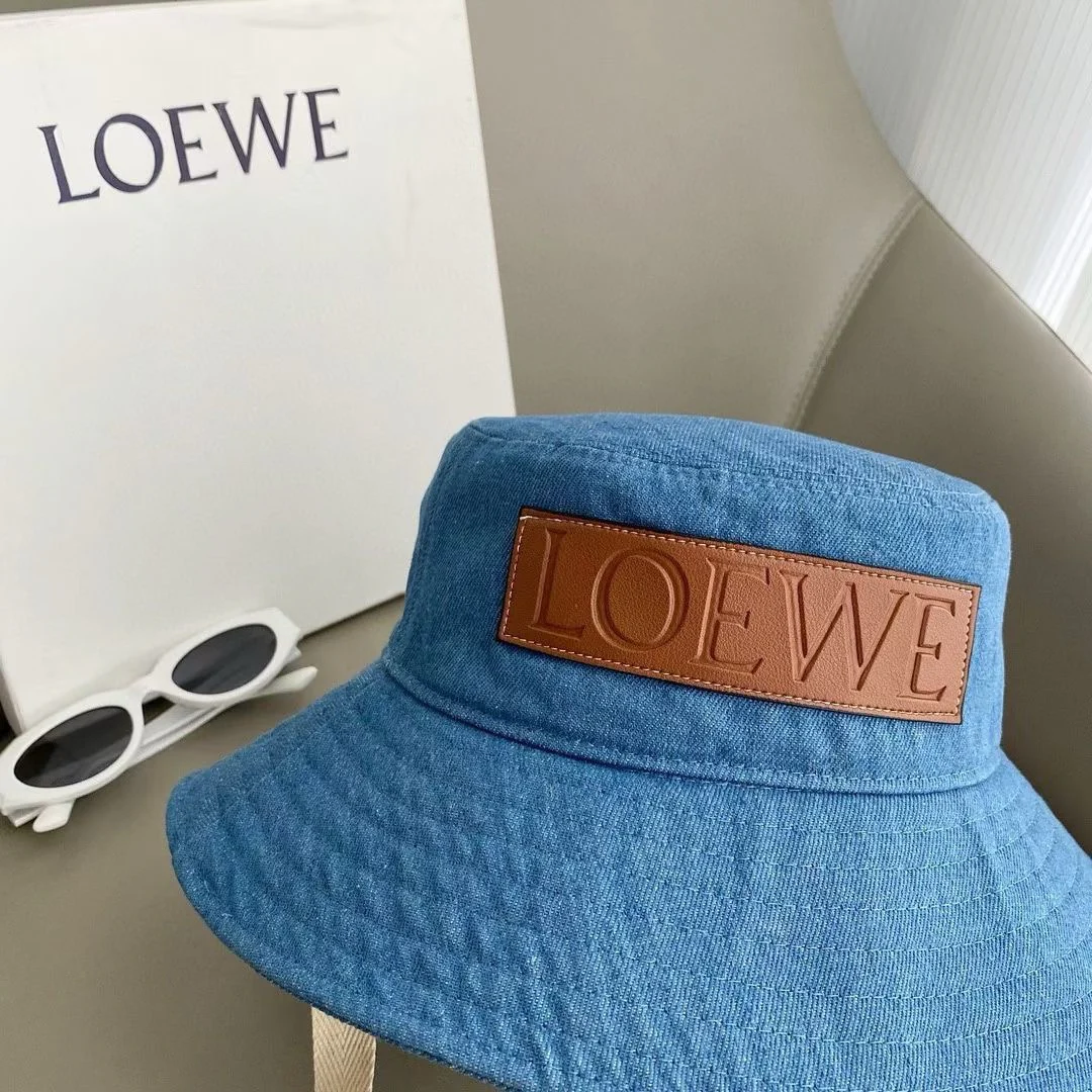 LOEWE - Рыбацкая шляпа в непринужденном стиле