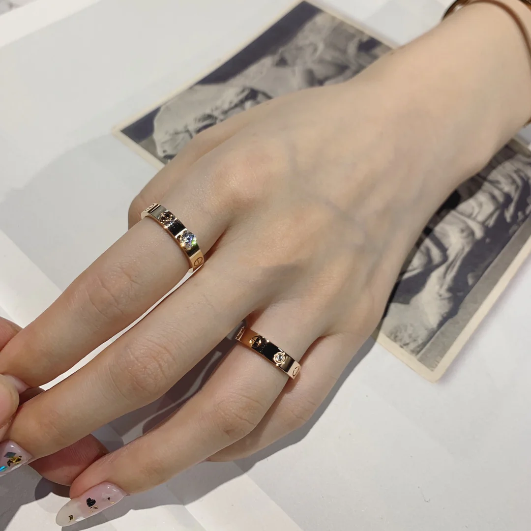 Кольцо Cartier Love Solitaire — розовое и белое золото