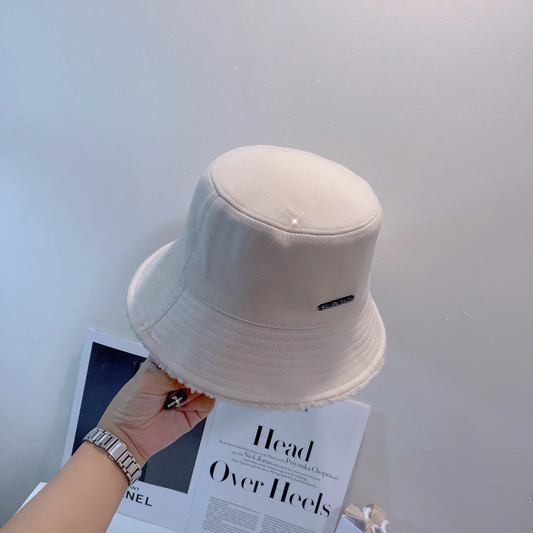 Balenciaga - Двусторонняя рыбацкая шляпа из овчины - Белая