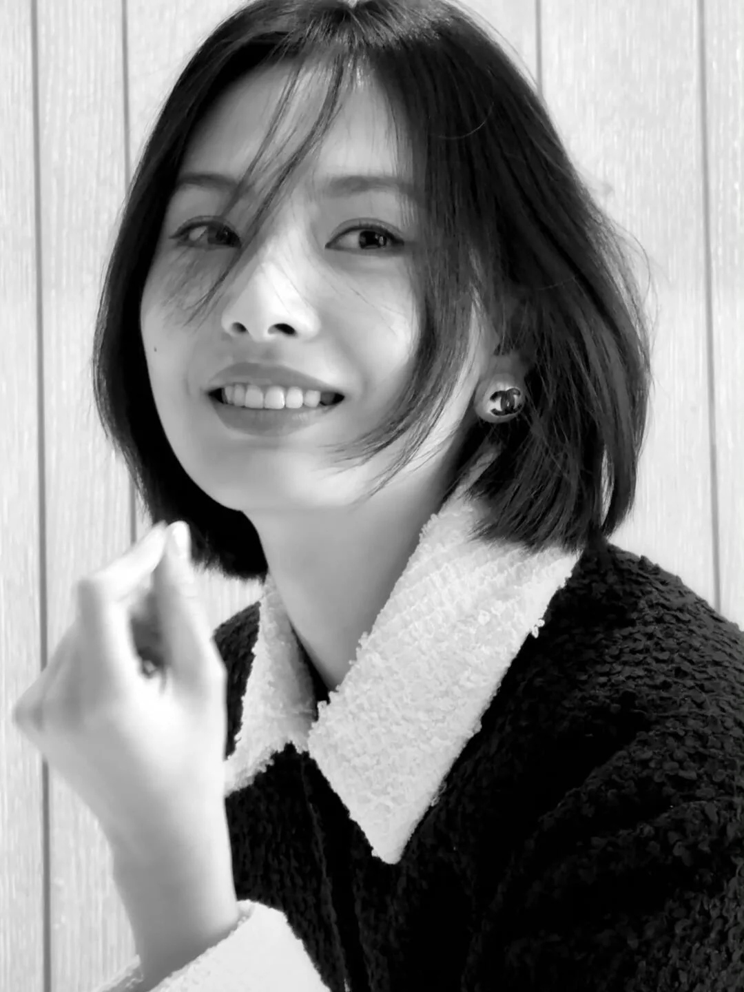 Серьги Chanel Double C с жемчугом, 25 пенсов - Черные - Розовые - В стиле Дженни