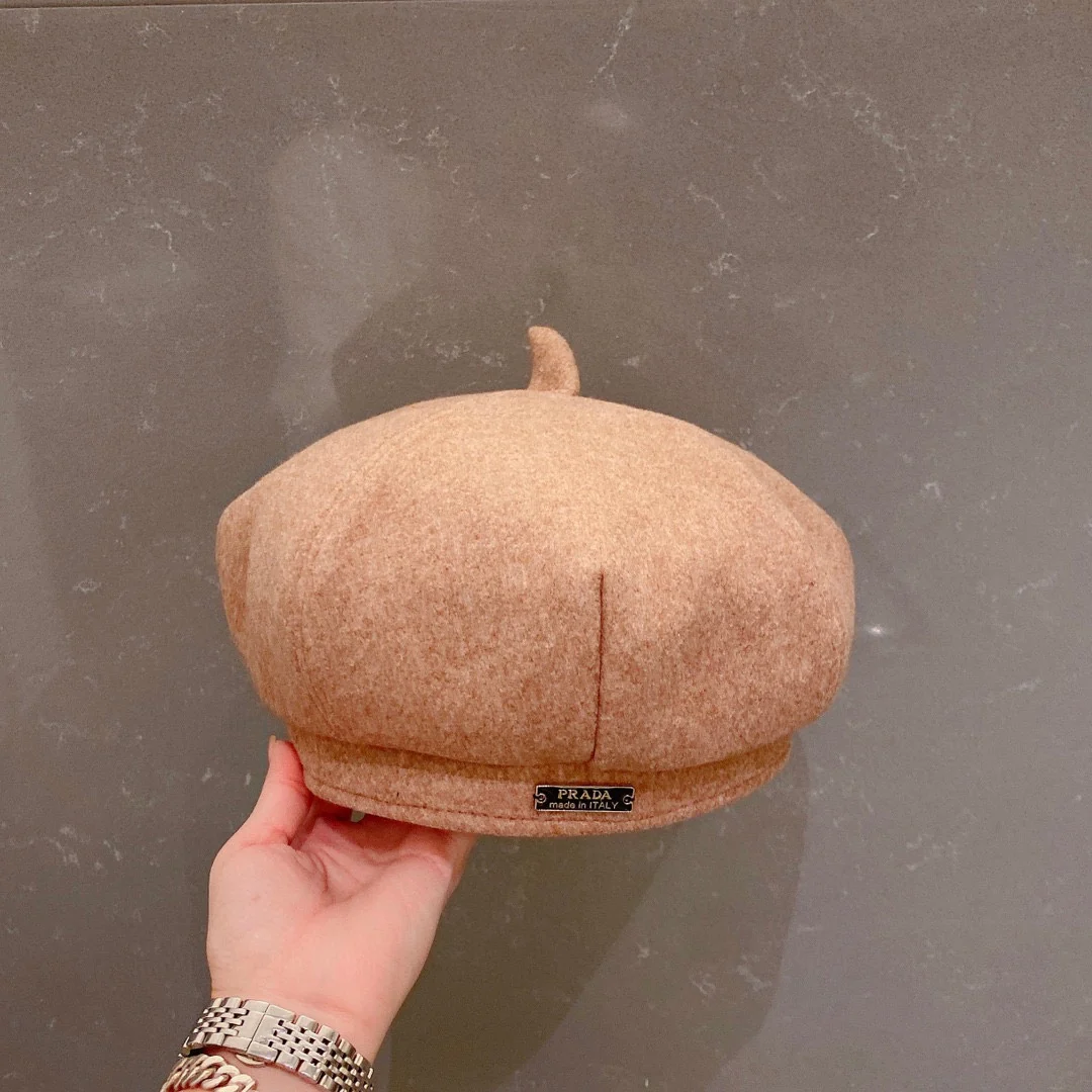 Шерстяной берет Prada, абрикосовый, 1