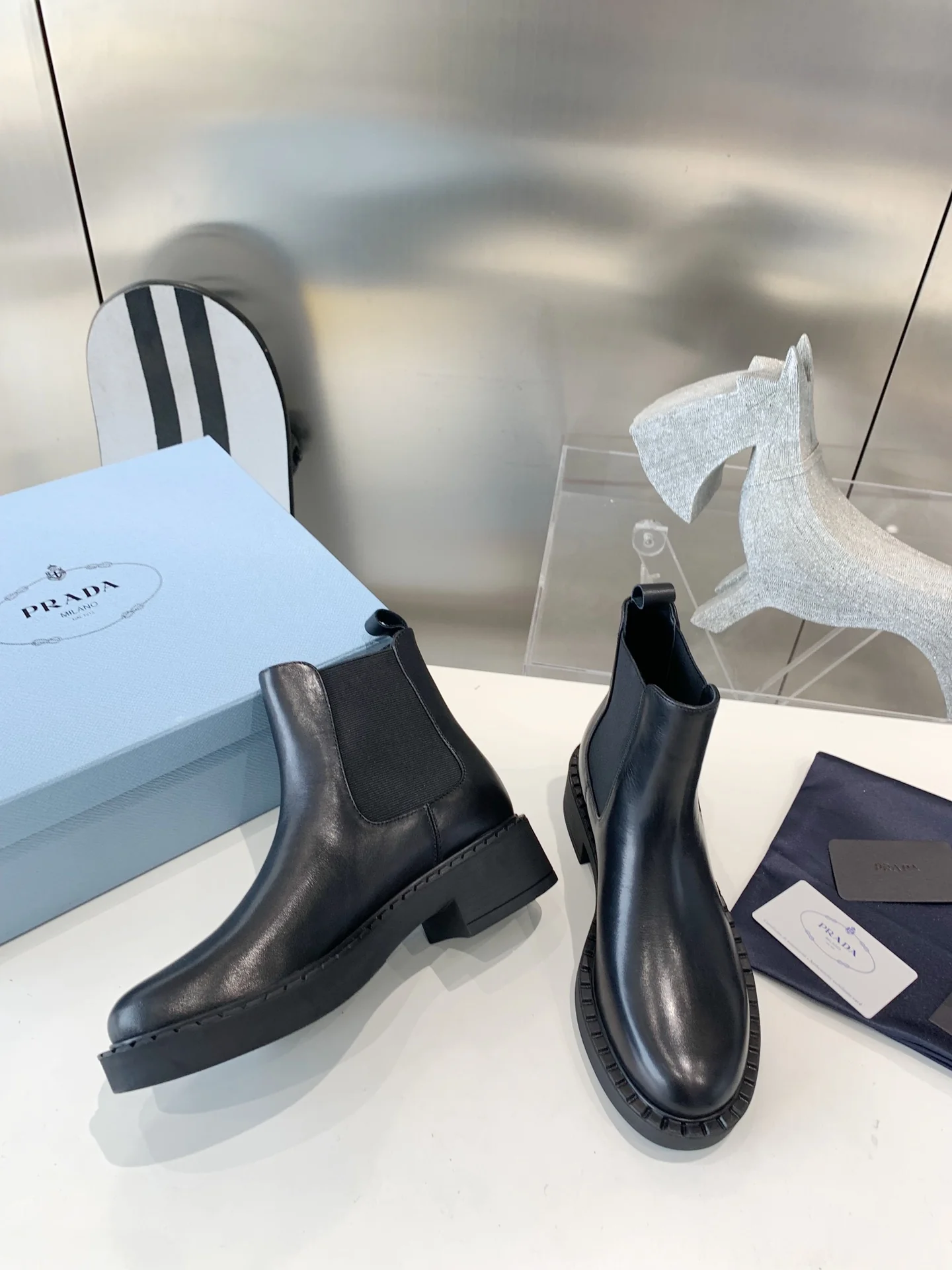 Prada - Сдержанные ботинки челси